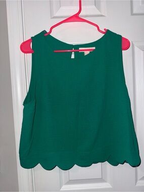 Monteau Emerald Green Scalloped Hem Sleeveless Camisole